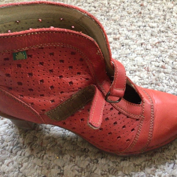 Red Leather Boots - Picture 7 of 8